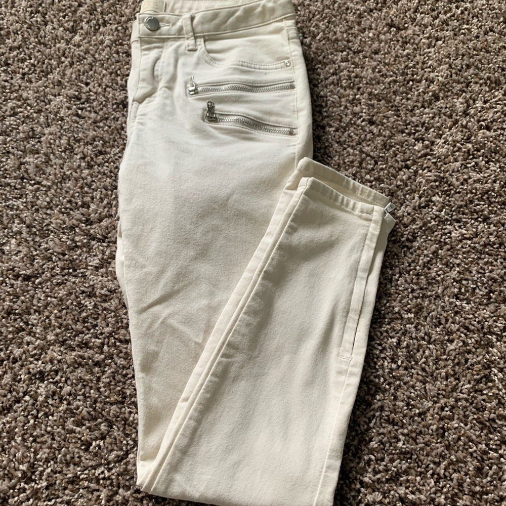 Zara White Zipper Jeans